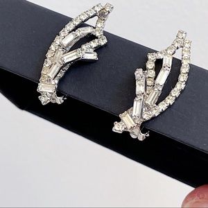 Vintage Silver Tone Baguette Rhinestone Art Deco Clip Earrings Bridal 1.5”